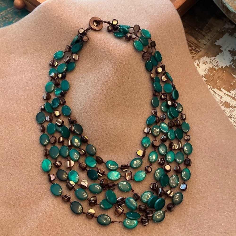 Vintage Costume Jewelry Necklace total length, 21”.